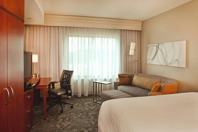 غرفة بسرير كينج، Courtyard By Marriott Gettysburg 2/4