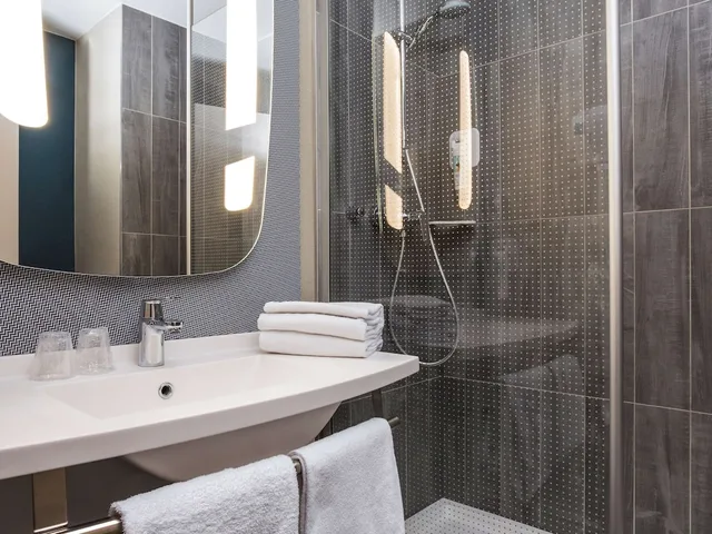غرفة قياسية بسرير مزدوج، ibis Liege Centre Opera 7/10