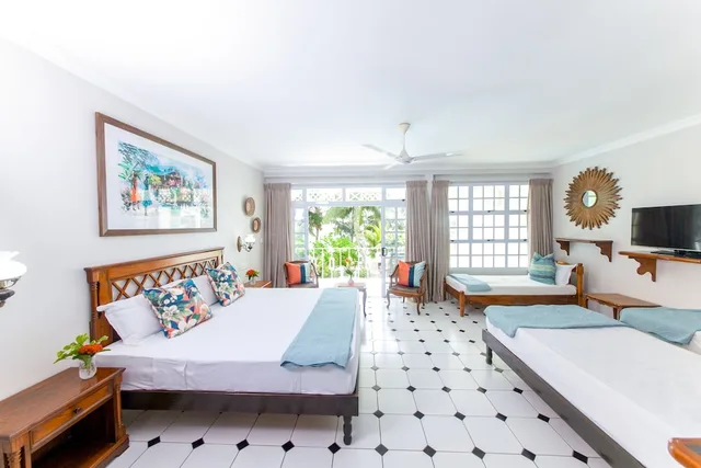 غرفة عائلية بأربعة أسرّة، Palm Beach Hotel 2/3