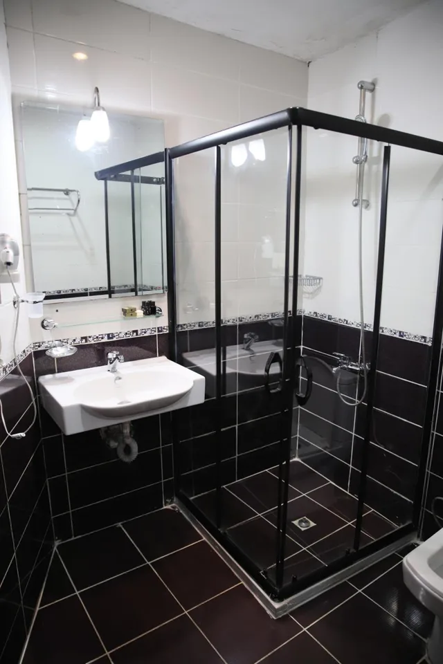 Basement, Triple، Basileus Hotel 4/4