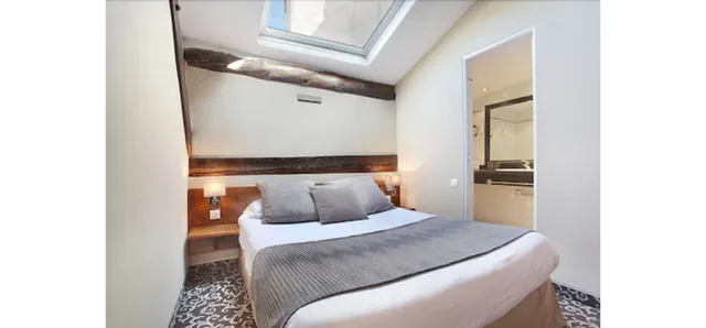 Classic, Queen Bed, Attic، HOTEL DES AUGUSTINS 1/2
