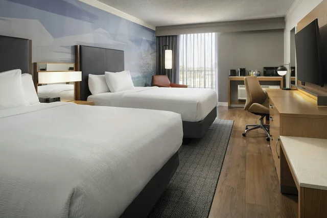غرفة بسريرين كوين، Courtyard Long Beach Downtown 2/9