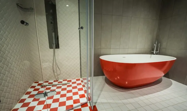 Executive, Penthouse Suite, Hot Tub، Holm Hotel And Spa 2/2