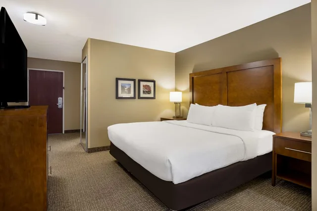 جناح بسرير كينج مع أريكة، Best Western Morgan City Inn 2/5