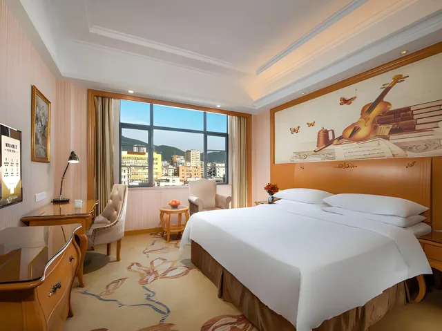 غرفة ديلوكس بسرير كوين، Vienna International Hotel (Shenzhen Airport Hangcheng) 1/1