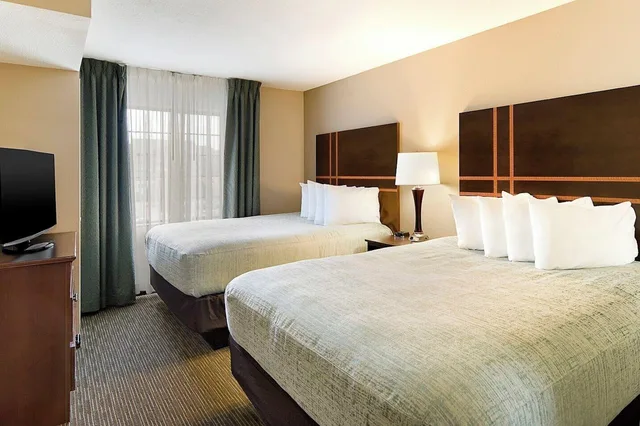 جناح عائلي، Aspen Suites - Rochester 1/3