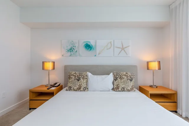 2 Bedrooms, Condo, Luxury, 1 King and 2 Double Beds, Bay View, Sofa, Kitchen، Private Ocean Luxury Condos at Beachwalk 6/8