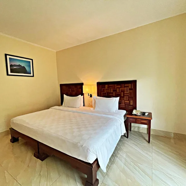 غرفة بسرير كينج بإطلالة على المسبح، Sokha Palace Siem Reap Hotel 4/9