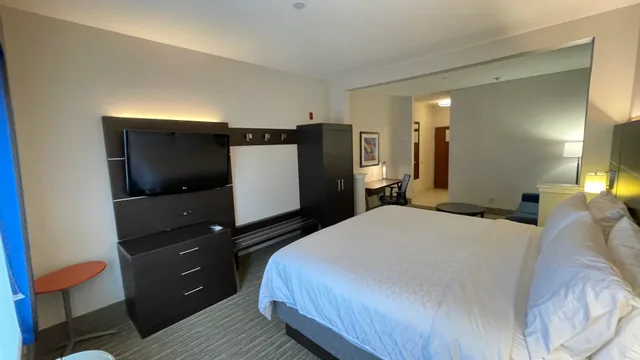 جناح بسرير كينج، Holiday Inn Express Hotel And Suites Decatur 1/3