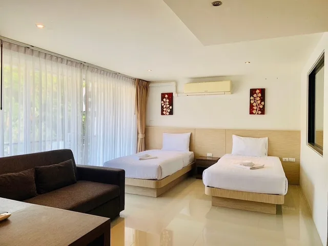 Family, King and Twin Beds, Pool View, Oceanview Treasure Hotel & Residence 5/7