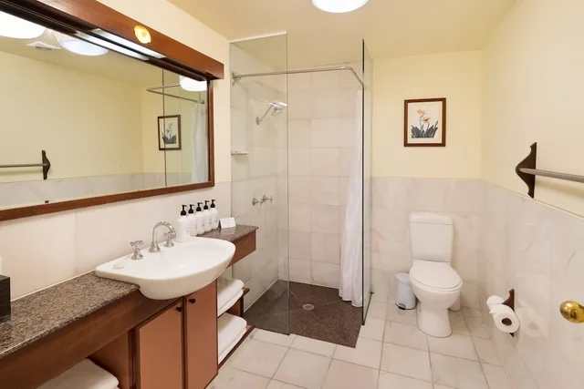 Classic, Suite, King Bed, Pool Side, Sofa، BEACH HOTEL RESORT 2/2
