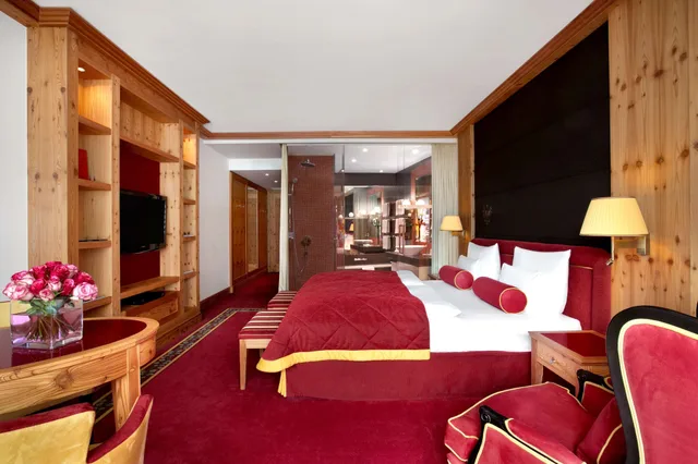 غرفة سوبيريور بسرير كينج، Kempinski Hotel Das Tirol 2/2