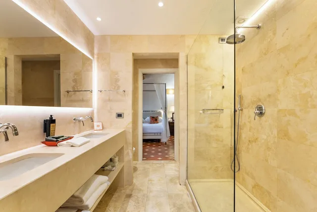 Private, Suite, Double Bed, Sofa, Balcony، BORGO SAN LUIGI 2/2