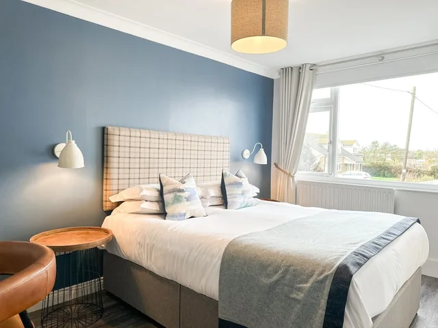 غرفة كلاسيكية بسرير مزدوج، CBH Beach House Hotel 1/9