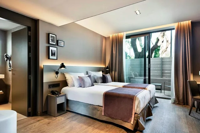 غرفة بسرير مزدوج بشرفة، Hotel Upper Diagonal 1/3