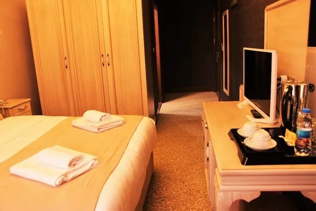 غرفة ديلوكس بسرير مزدوج، Vendome Hotel 1/2