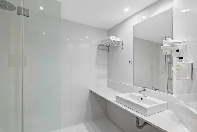 غرفة بسرير كينج، B&B HOTEL Madrid Pinar de Las Rozas 3/3