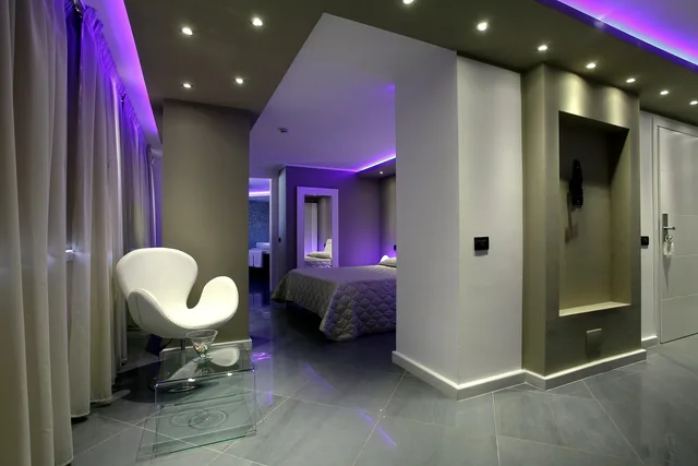 جناح، Cristal Hotel Palermo 3/3