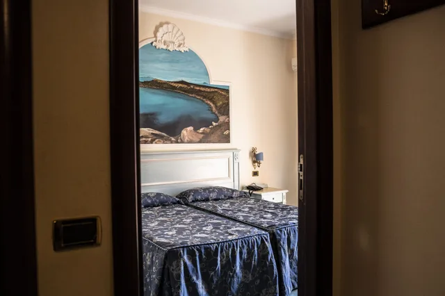 2 Bedrooms, Apartment, 1 Double and 3 Single Beds, Garden View, Balcony، Garibaldi 5/5