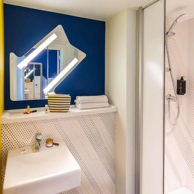 Room, Double Bed, ibis budget Strasbourg Centre Republique 6/6