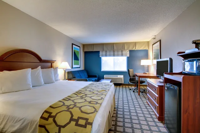 غرفة بسرير كينج، Galesburg Inn and Suites 2/5