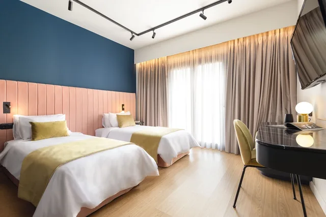 Business, Economy, King Bed, Colors Hotel Athens 1/4