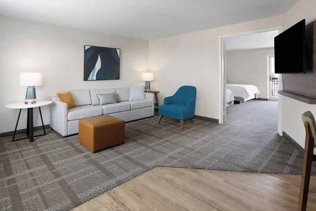 1 Bedroom, Suite, Double Bed, Balcony, Heritage Inn and Suites Rehoboth Beach 2/3