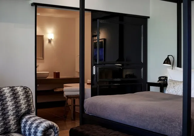 غرفة ديلوكس بسرير كوين بشرفة، Nimb Hotel 2/5