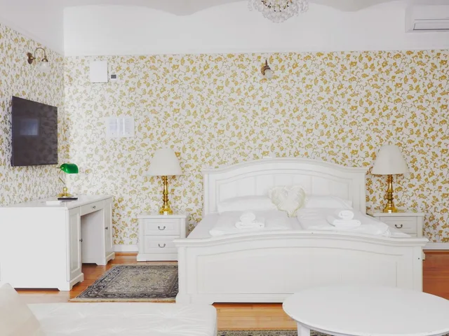 Superior, Suite, King and Twin Beds, Allegro 5/5