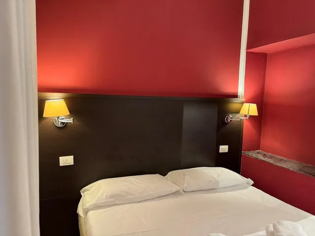 Economy, Triple, 1 Double and 1 Single Bed, Guidi 8/10