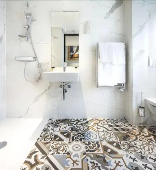 غرفة رباعية، Hotel Eiffel Petit Louvre 10/10