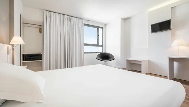 غرفة سوبيريور، Ilunion Valencia 3 Hotel 1/2