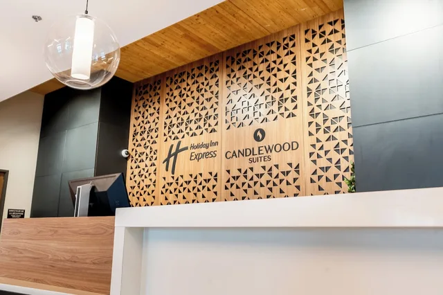 Candlewood Suites Granby Northwest by IHG، غرانبي 24/25