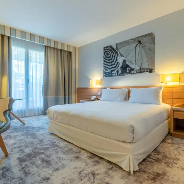 غرفة قياسية بسرير كينج، HOLIDAY INN RESORT NICE - PORT SAINT LAURENT 3/10
