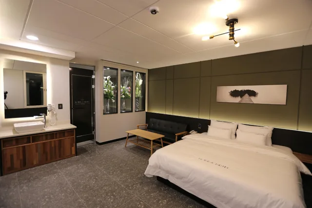 Suite, Double Bed, Le IDEA HOTEL 1/2