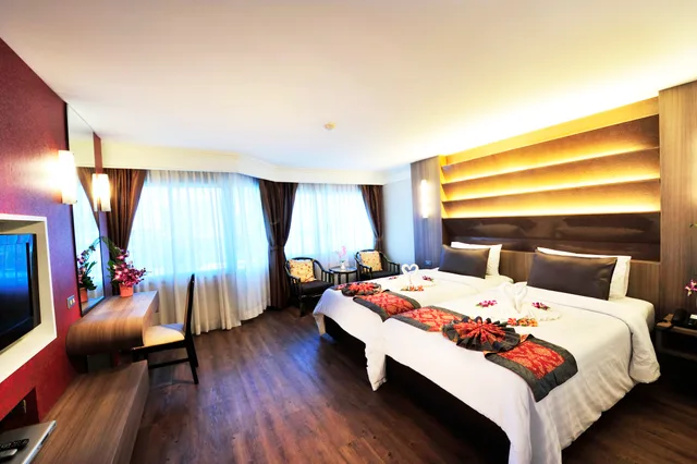 Deluxe, Double or Twin Bed, Coco Beach Hotel Jomtien Pattaya 7/8