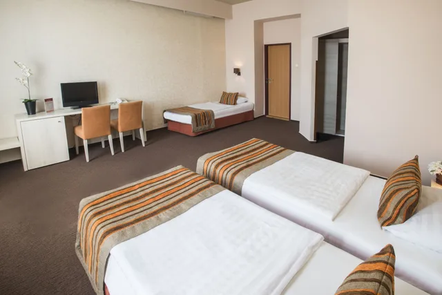 غرفة ثلاثية بسرير مزدوج وسرير فردي، Star Hotel by Mellow Mood Hotels 3/4