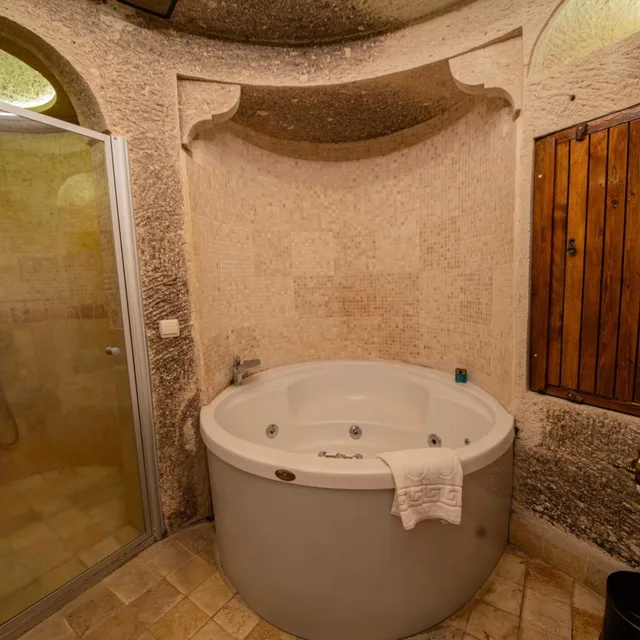 جناح بسرير كينج، Safran Cave Hotel 4/4