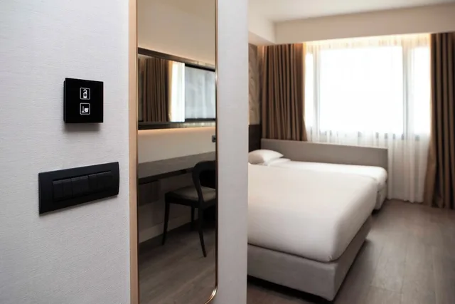 غرفة قياسية ثلاثية، Luwian Athens Boutique Hotel 1/4