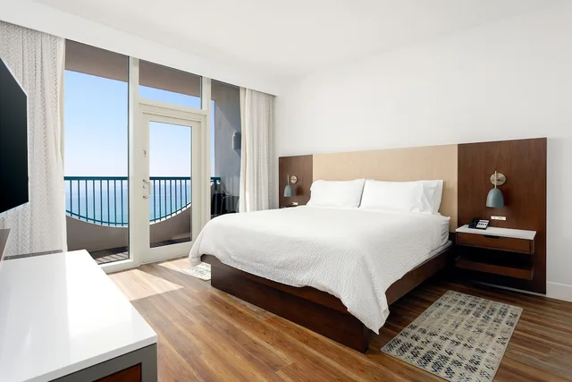جناح بسرير كينج بشرفة، Holiday Inn Express Pensacola Beach 1/10