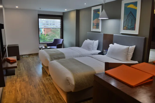 غرفة بريميير بسريرين منفصلين للمدخنين، Howard Johnson by Wyndham Kolkata 3/5