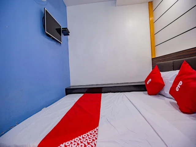 غرفة ديلوكس بسرير مزدوج، OYO 717 Ranchotel Bayanan 2/4