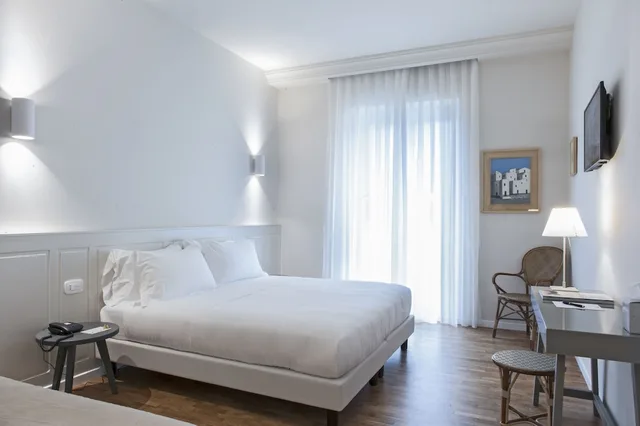 غرفة ديلوكس بسرير كينج بشرفة، Seebay Hotel 10/10