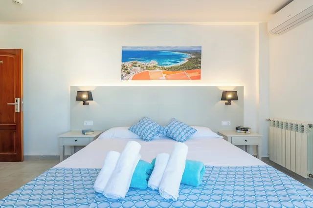 غرفة سوبيريور بسريرين منفصلين بشرفة، Hotel Martorell 5/6