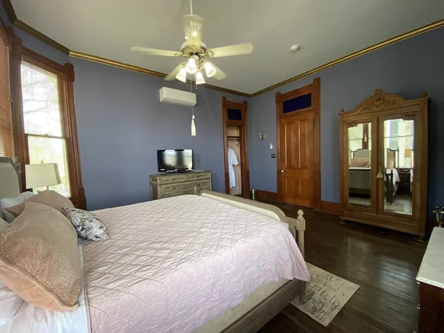 Jasmine, Garden, Superior, King Bed, Private Bathroom, Coppersmith Inn Bed and Breakfast 2/3
