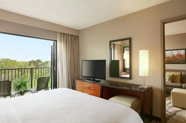 جناح بسرير كينج بشرفة بغرفتين، Embassy Suites Chattanooga / Hamilton Place 1/4