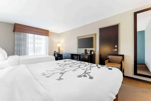 غرفة قياسية بسريرين كوين، Sleep Inn & Suites Cumberland 2/7