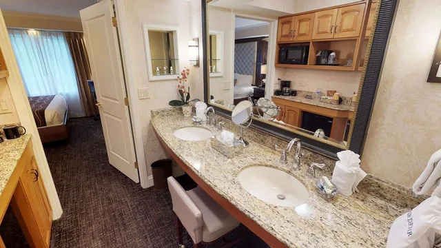 Suite, Villa, King Bed, Sofa, Accessible، Eden Resort And Suites, BW Premier Collection 5/6