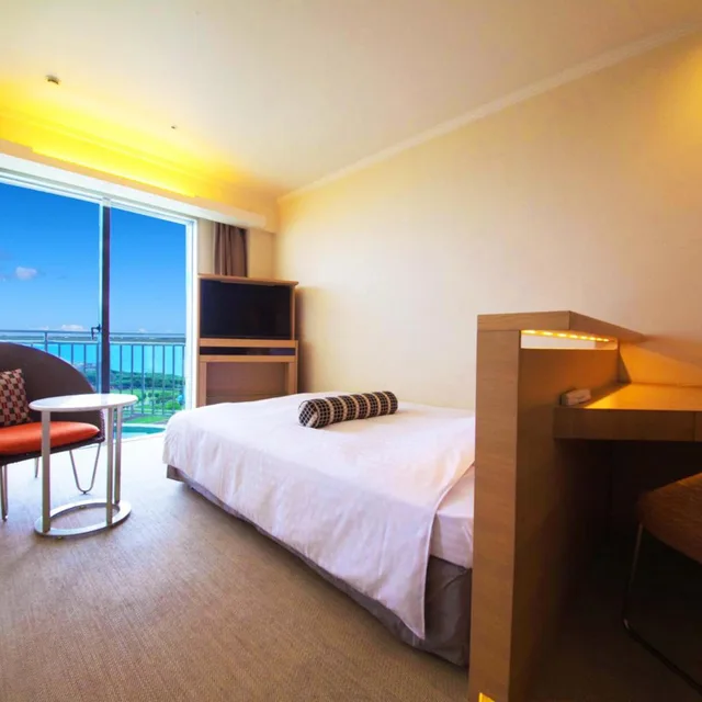 غرفة بسرير نصف مزدوج في المبنى الرئيسي، Laguna Garden Hotel 2/2
