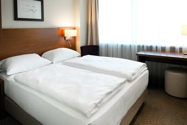 غرفة قياسية مفردة بسرير كوين، Sylter Hof Hotel 3/5